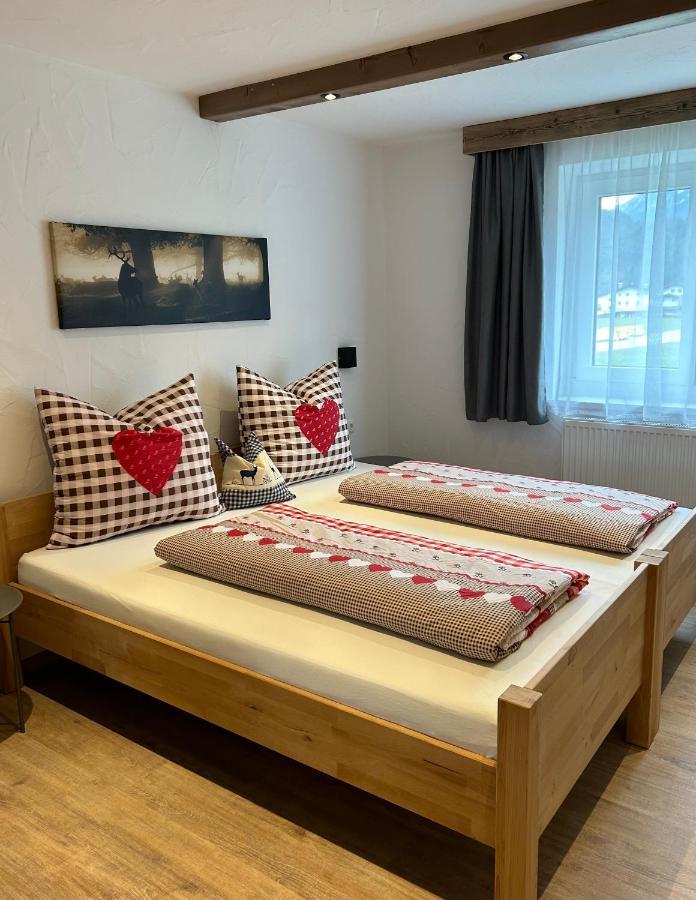 Ferienwohnungen Lodge-B Weissenbach am Lech Kültér fotó