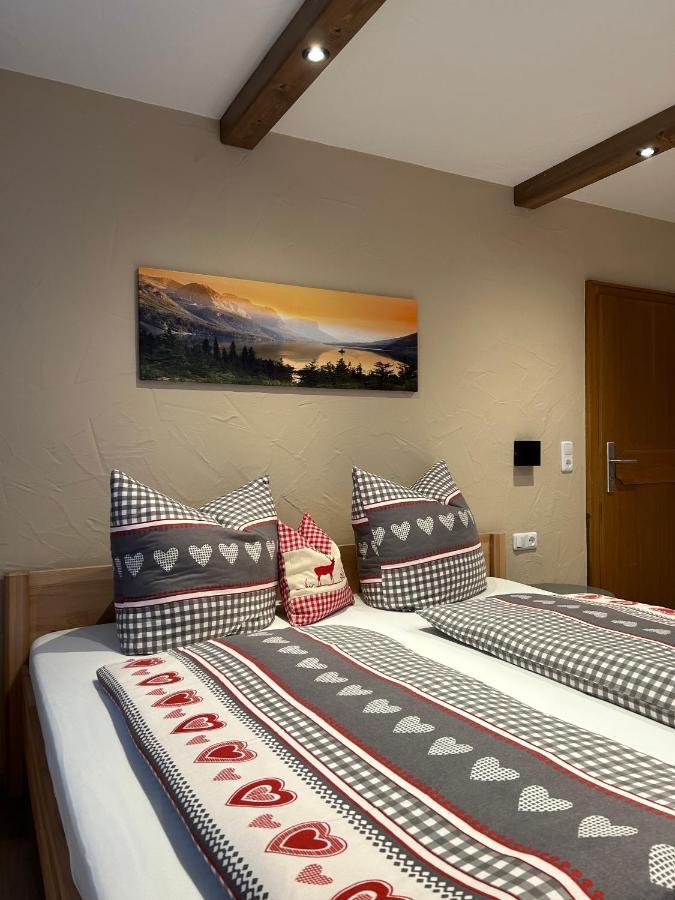Ferienwohnungen Lodge-B Weissenbach am Lech Kültér fotó