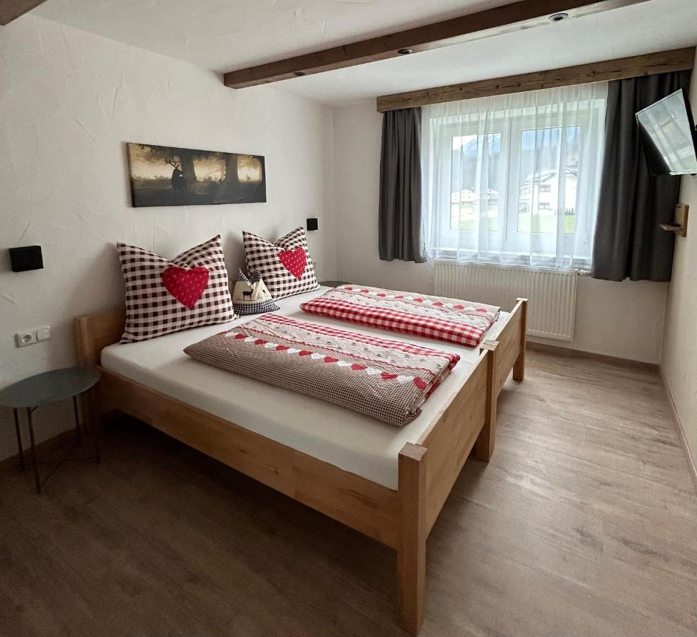 Ferienwohnungen Lodge-B Weissenbach am Lech Kültér fotó