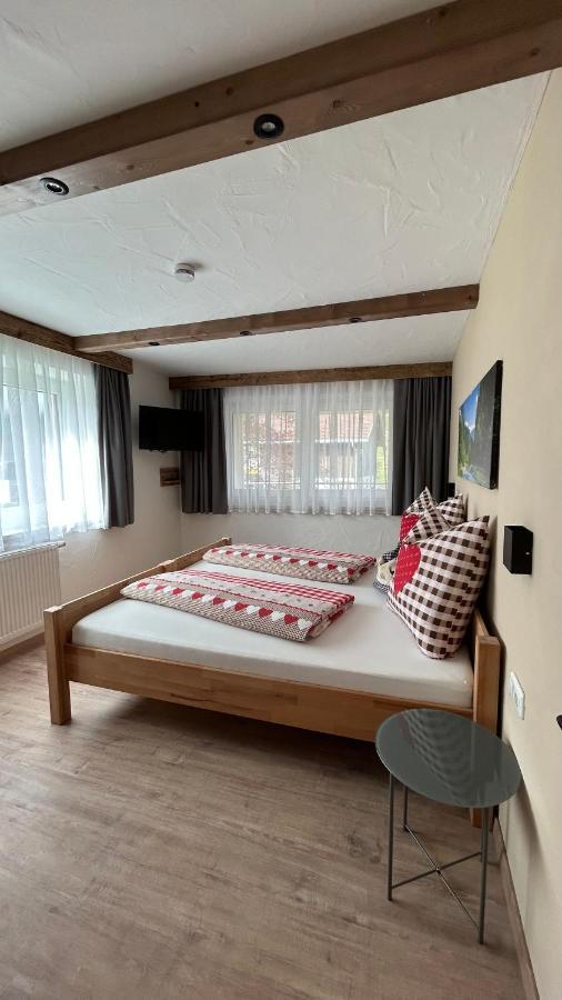 Ferienwohnungen Lodge-B Weissenbach am Lech Kültér fotó