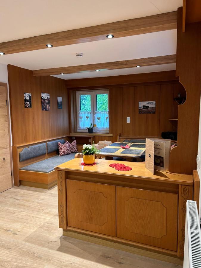 Ferienwohnungen Lodge-B Weissenbach am Lech Kültér fotó