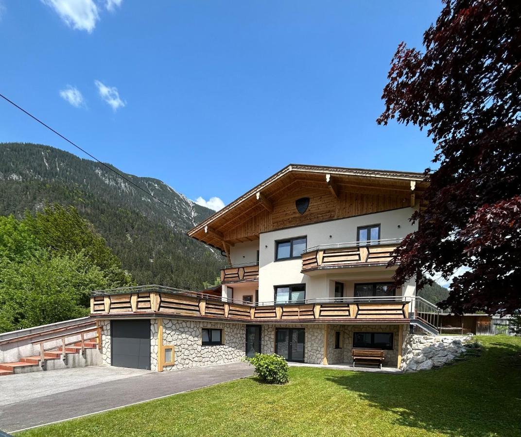 Ferienwohnungen Lodge-B Weissenbach am Lech Kültér fotó