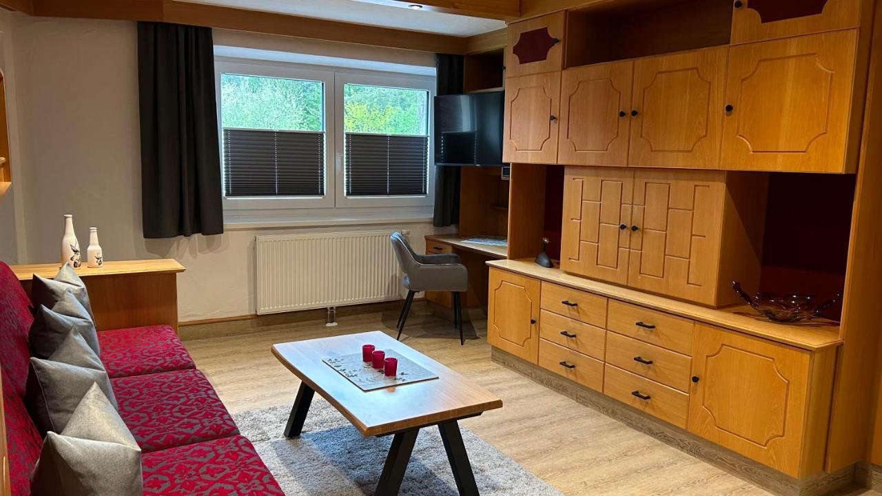Ferienwohnungen Lodge-B Weissenbach am Lech Kültér fotó