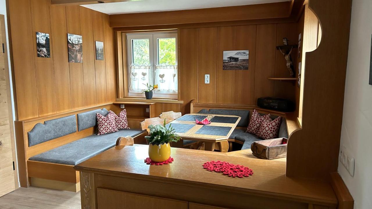 Ferienwohnungen Lodge-B Weissenbach am Lech Kültér fotó