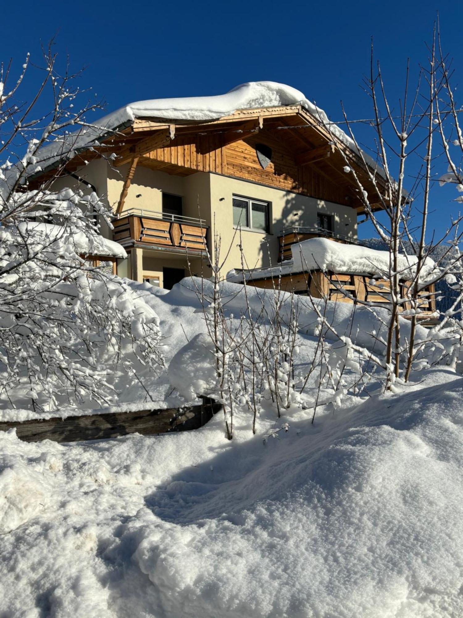 Ferienwohnungen Lodge-B Weissenbach am Lech Kültér fotó