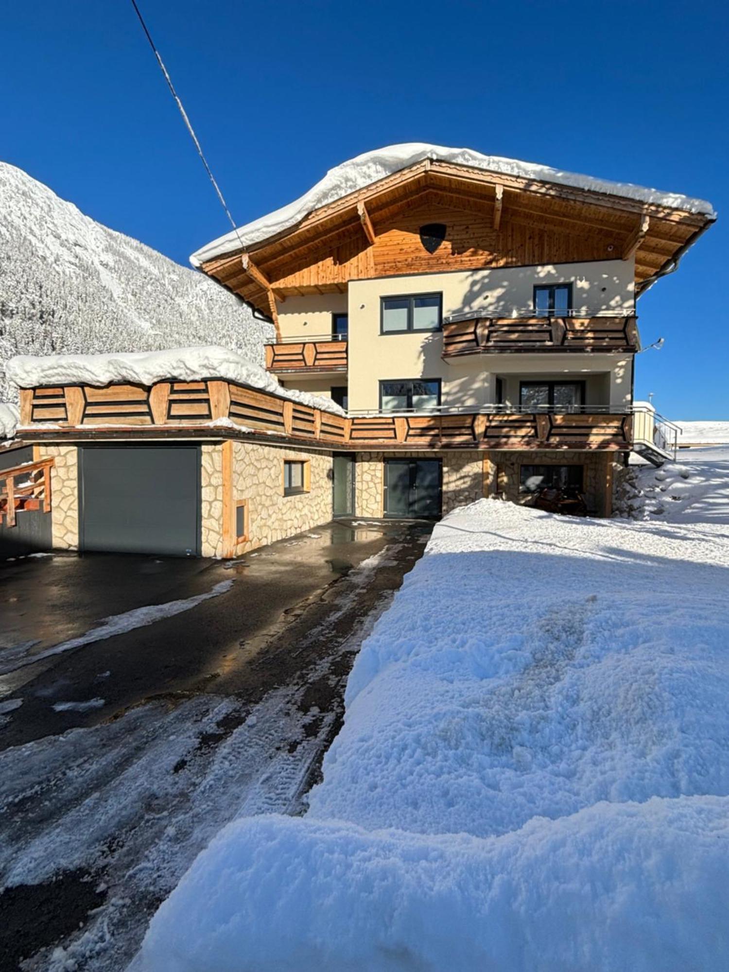 Ferienwohnungen Lodge-B Weissenbach am Lech Kültér fotó